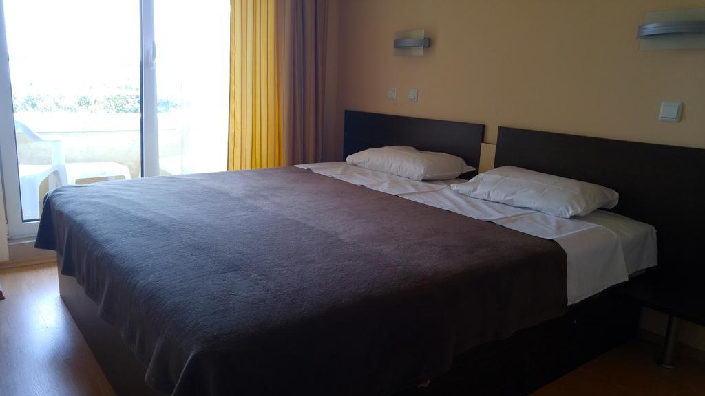 Europroperties Nikea Park Golden Sands Ngoại thất bức ảnh